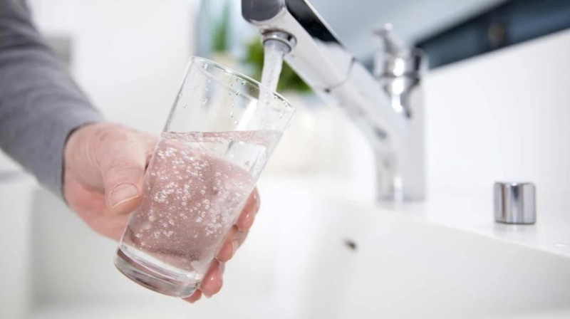 Солёная минеральная вода: когда она полезна, а когда может навредить